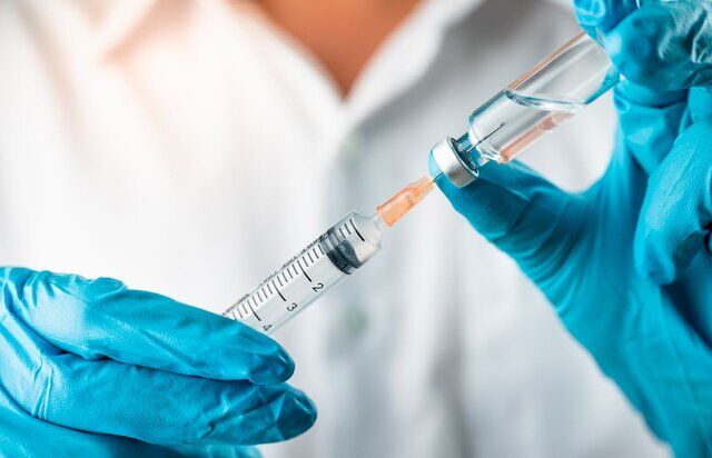 ۵۴ درصد از مردم شرق استان سمنان ۲ دز واکسن کرونا دریافت کردند