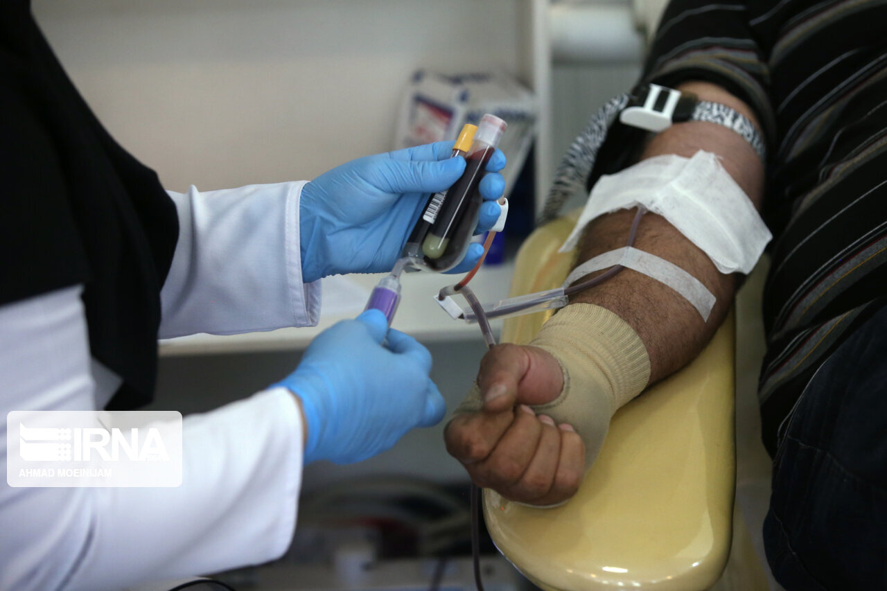 تزریق واکسن کرونا مانعی برای اهدای خون نیست