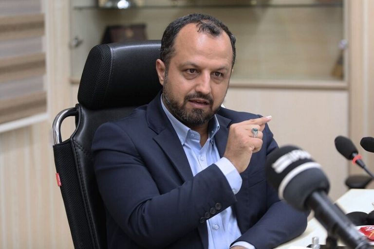 وزیر اقتصاد:کمک به سرمایه‌گذاران خرد در بازار سرمایه وظیفه دولت است