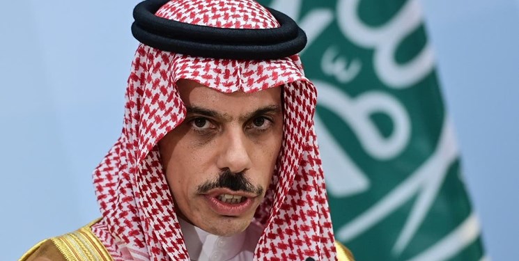 اظهارات وزیر خارجه سعودی در پی عملیات «إعصار الیمن» علیه ابوظبی