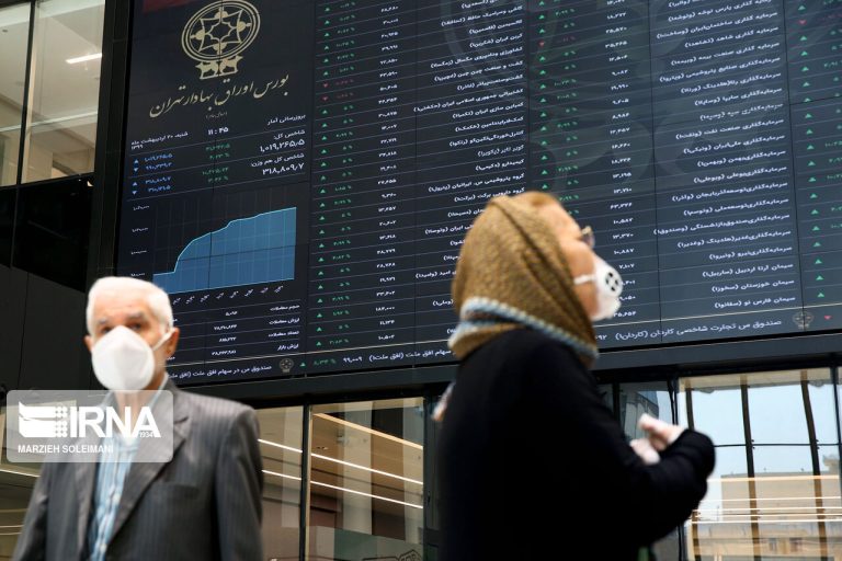 ایجاد شفافیت در معاملات بورس با حذف ارز ۴۲۰۰ تومانی