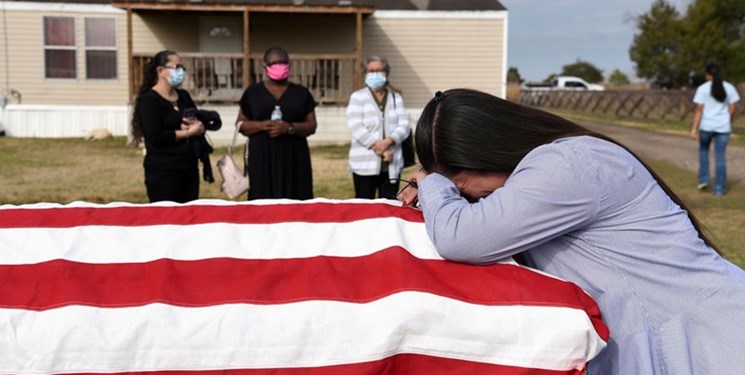 تراژدی کرونا در آمریکا؛ بیش از ۲۱۰۰ قربانی در هر روز