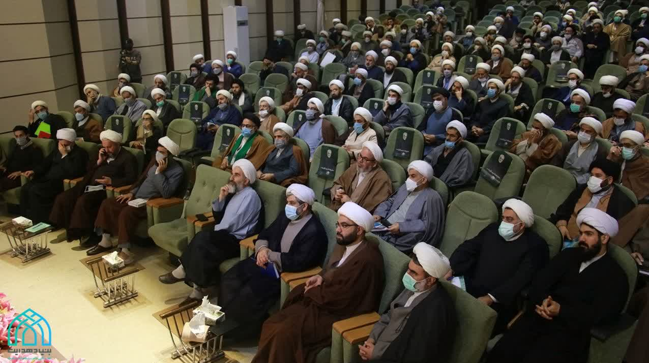 حریزاوی: پرداختن به مسائل خرد سیاسی و اجتماعی منافاتی با آرمان مداحی ندارد