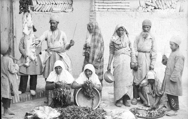 خوراکی‌هایی که از دوره قاجار، ایرانی شدند/ «سیب‌زمینی» و «گوجه‌ فرنگی» از کجا آمدند؟