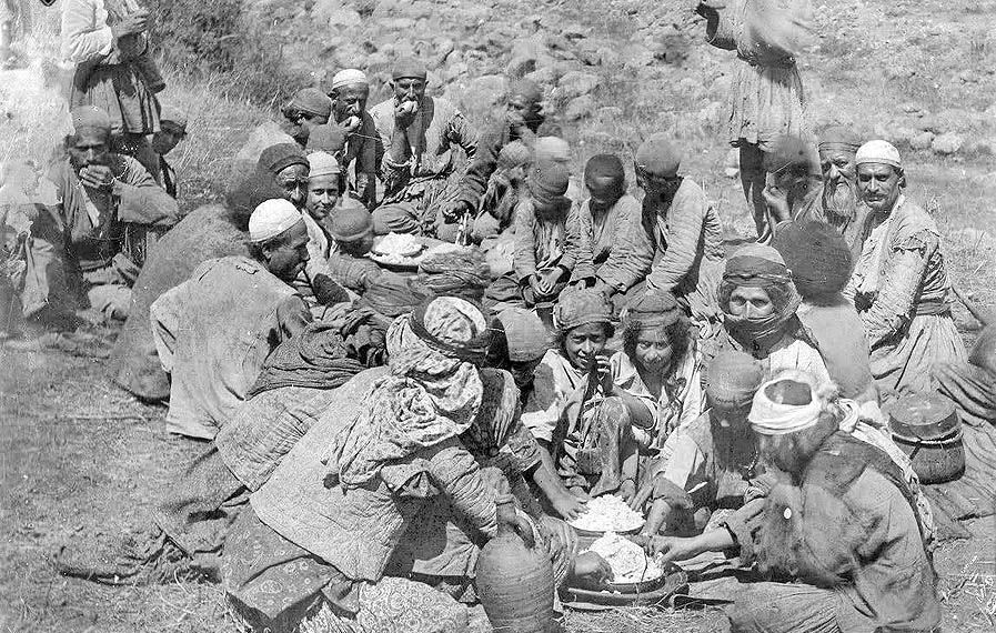 خوراکی‌هایی که از دوره قاجار، ایرانی شدند/ «سیب‌زمینی» و «گوجه‌ فرنگی» از کجا آمدند؟
