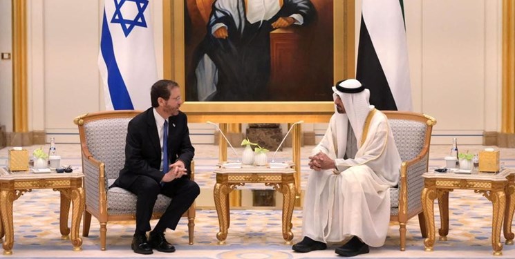 دیدار رئیس رژیم صهیونیستی با «بن زاید» در ابوظبی+عکس