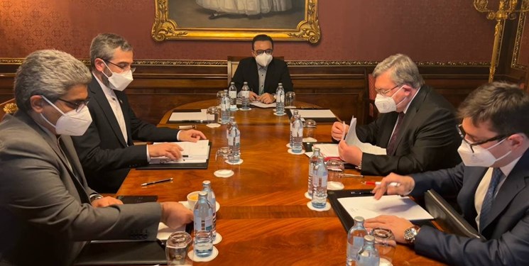 رایزنی هیأت‌های مذاکره کننده ایران و روسیه در وین