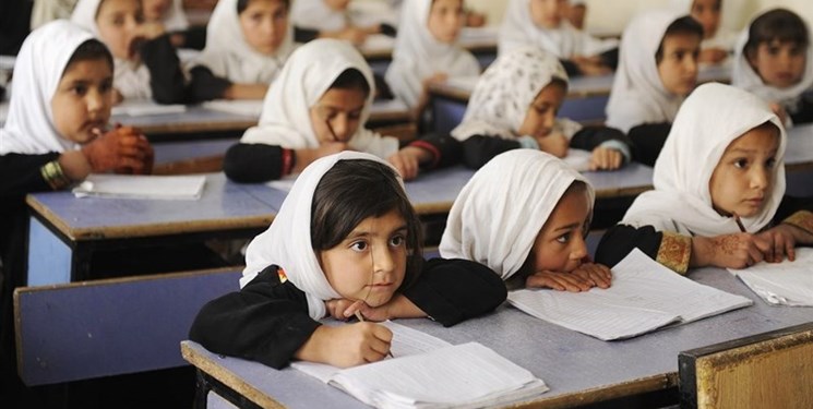 سخنگوی طالبان: دختران از فرودین سال آینده به‌مدرسه برمی‌گردند