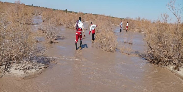 مفقود شدن ۲ کودک ریگانی  در اثر سیلاب/ راه ۴۵ روستای ریگان مسدود است