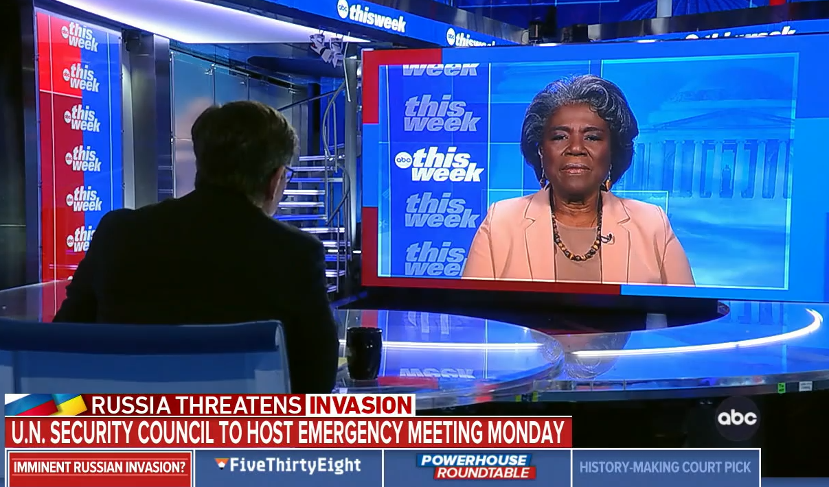 واشنگتن: از خود اوکراین بهتر میدانیم که احتمال حمله روسیه وجود دارد