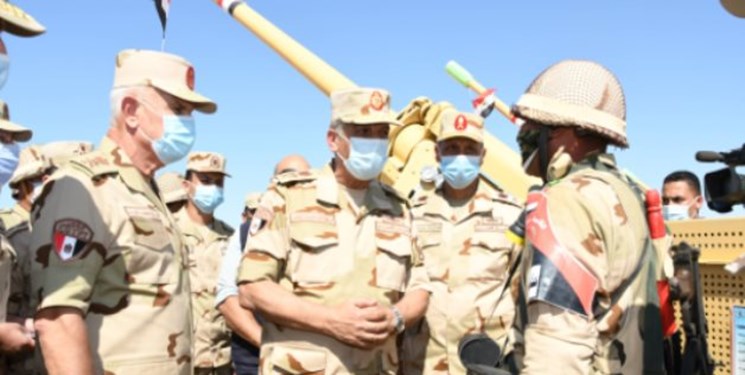 ورود غافلگیرانه افسران مصری به یمن
