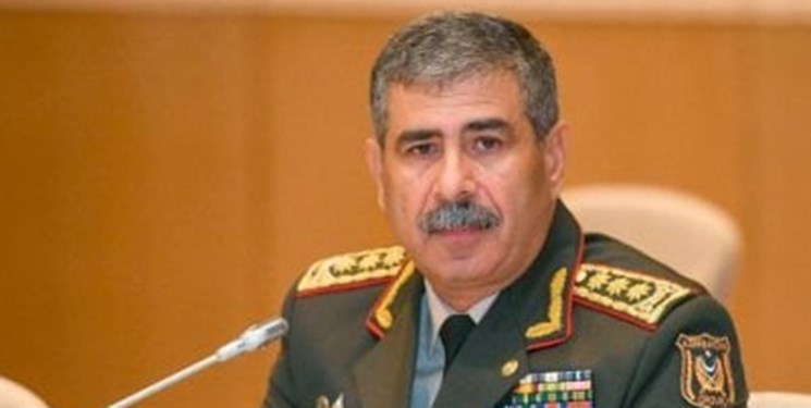 وزیر دفاع جمهوری آذربایجان در راه تهران