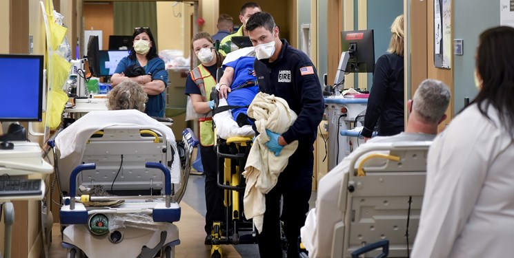 کرونا در آمریکا| هرج و مرج در بیمارستان‌ها به دلیل اوج‌گیری اومیکرون