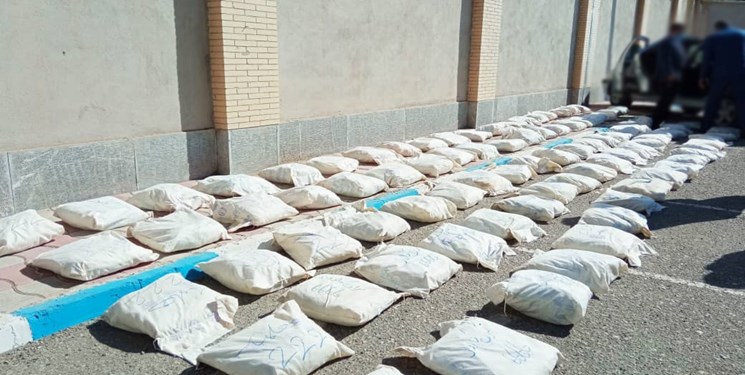 افزایش ۱۸ درصدی کشفیات مواد مخدر در کرمان/ فعالیت ۸۰۰ کارگاه ضایعاتی فاقد مجوز