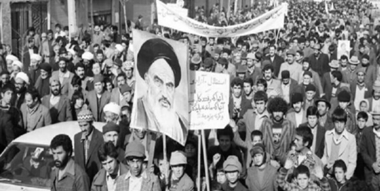 انقلاب در کرمان| از سلطه کارفرمایان آمریکایی تا خیزش کارگرانی که اقتصاد پهلوی را فلج کرد!