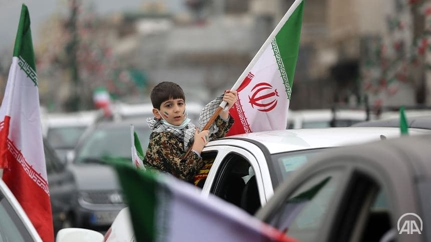 بازتاب 22 بهمن در رسانه‌های جهان| خبرگزاری فرانسه: ایرانی‌ها شعارِ «تا آخر ایستاده‌ایم» سردادند