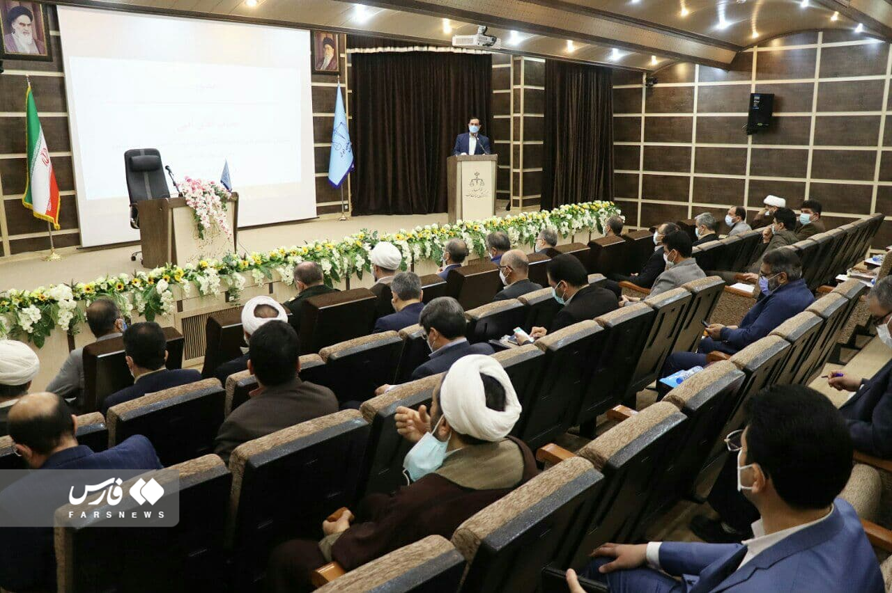 توصیه اکید نماینده ولی‌فقیه در استان سمنان به قضات: به عدل حکم دهید