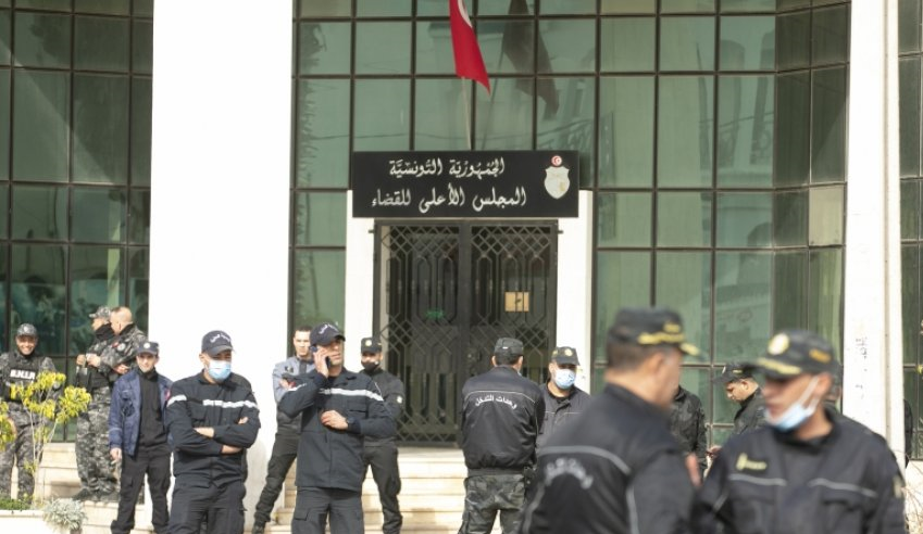 حمایت السیسی از سعید؛ آیا تونس راه مصر را پیش می‌رود؟