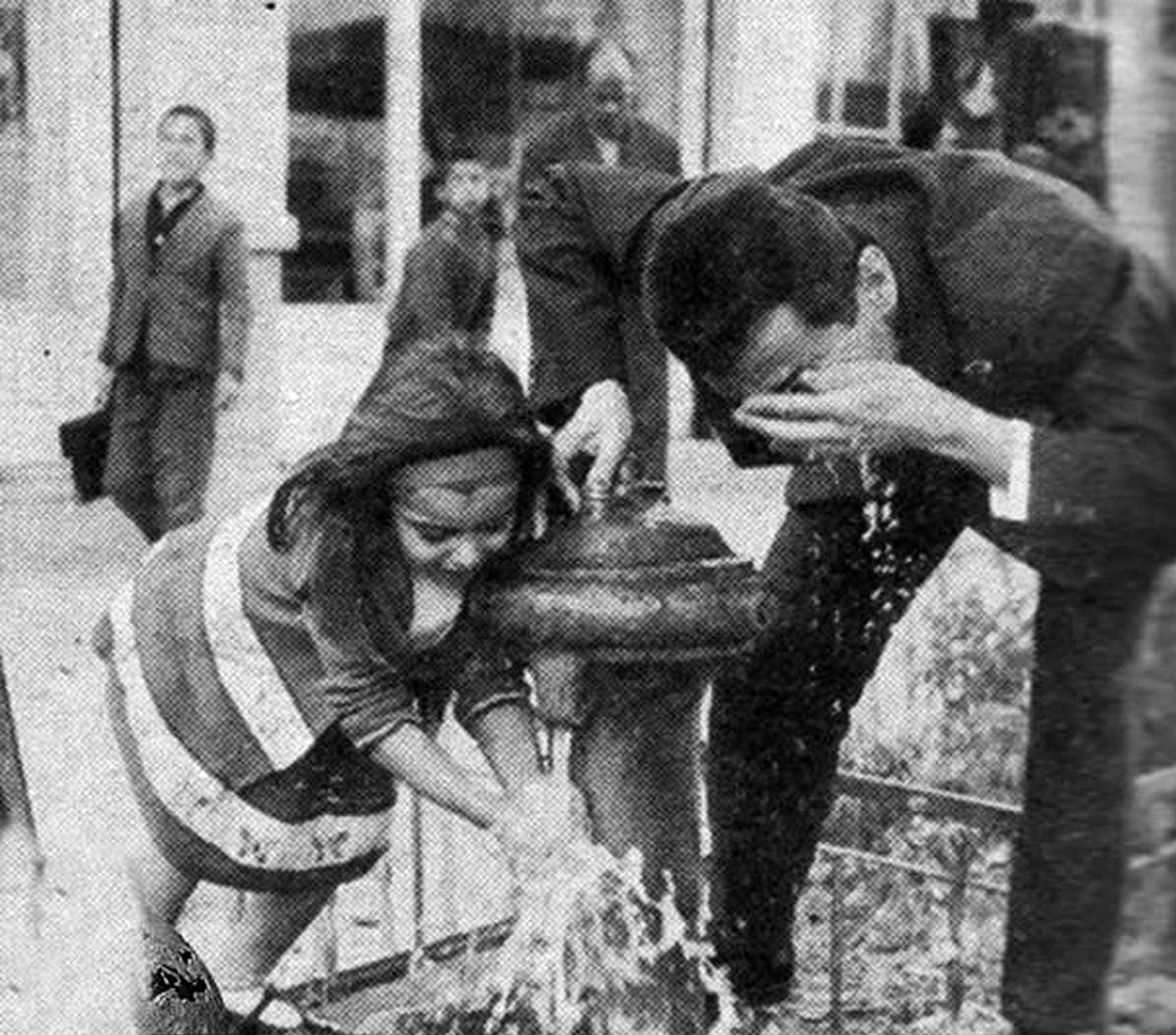 عبارتی که با آن پهلوی‌ها را دست می‌انداختند/ «فشاری»های محبوب سر کوچه شهری‌ها+تصاویر