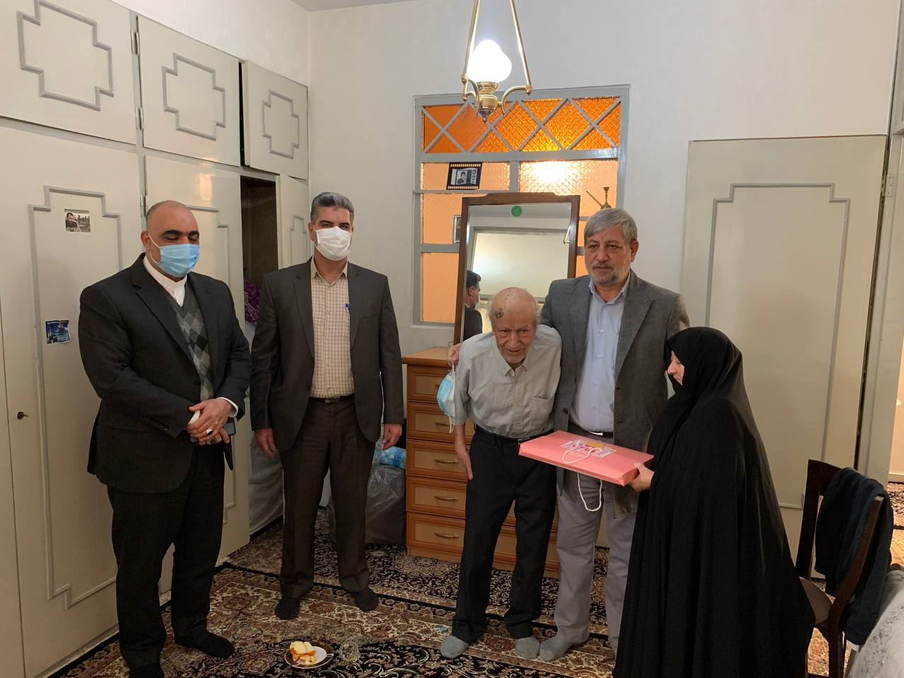 مدیرکل بنیاد شهید تهران در نخستین روز کاری به زیارت مزار شهدای گمنام رفت
