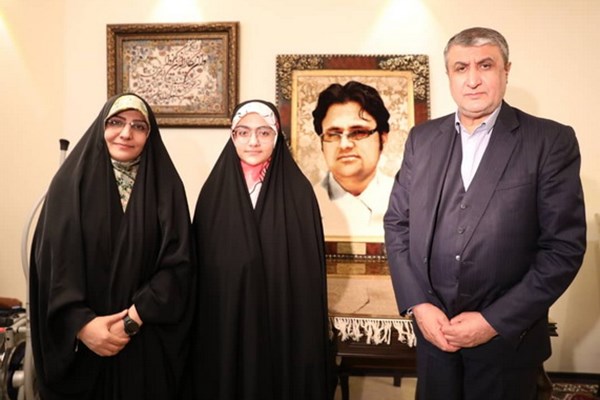 همسر شهید رضایی نژاد مشاور امور زنان و خانواده سازمان انرژی اتمی شد