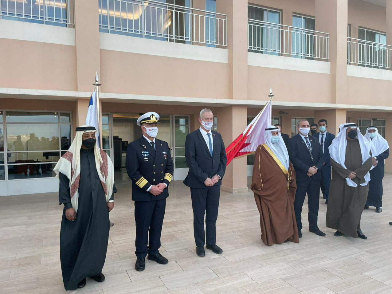 وزیر جنگ رژیم صهیونیستی در سفری از پیش اعلام‌نشده وارد بحرین شد