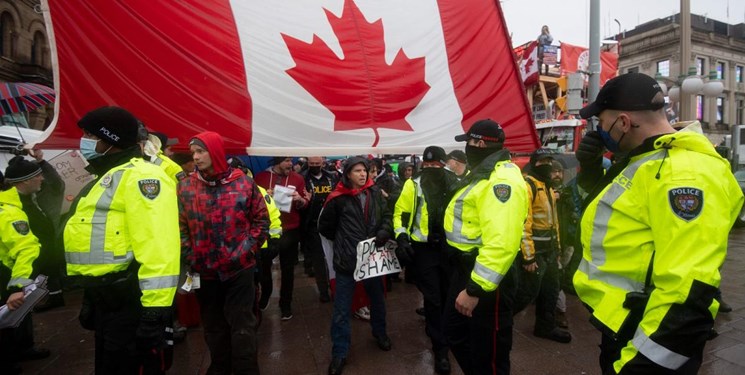 پلیس کانادا ۷۰ معترض را در اوتاوا دستگیر کرد