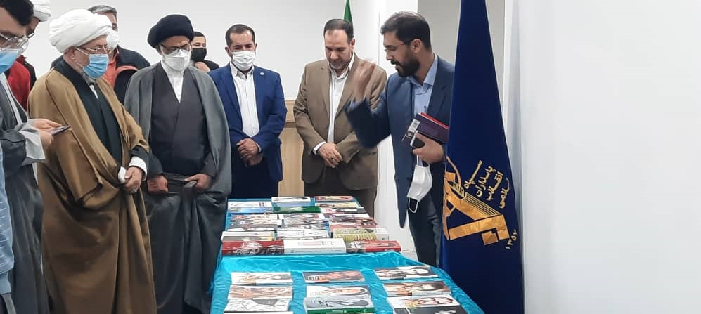 بسیجی‌ها در 10 مسجد کتابخانه راه‌ انداختند + عکس