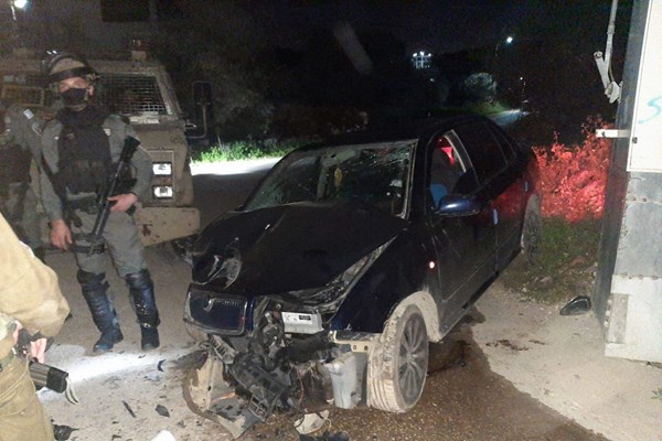 جراحت دو نظامی صهیونیست در عملیات زیرگیری با خودرو