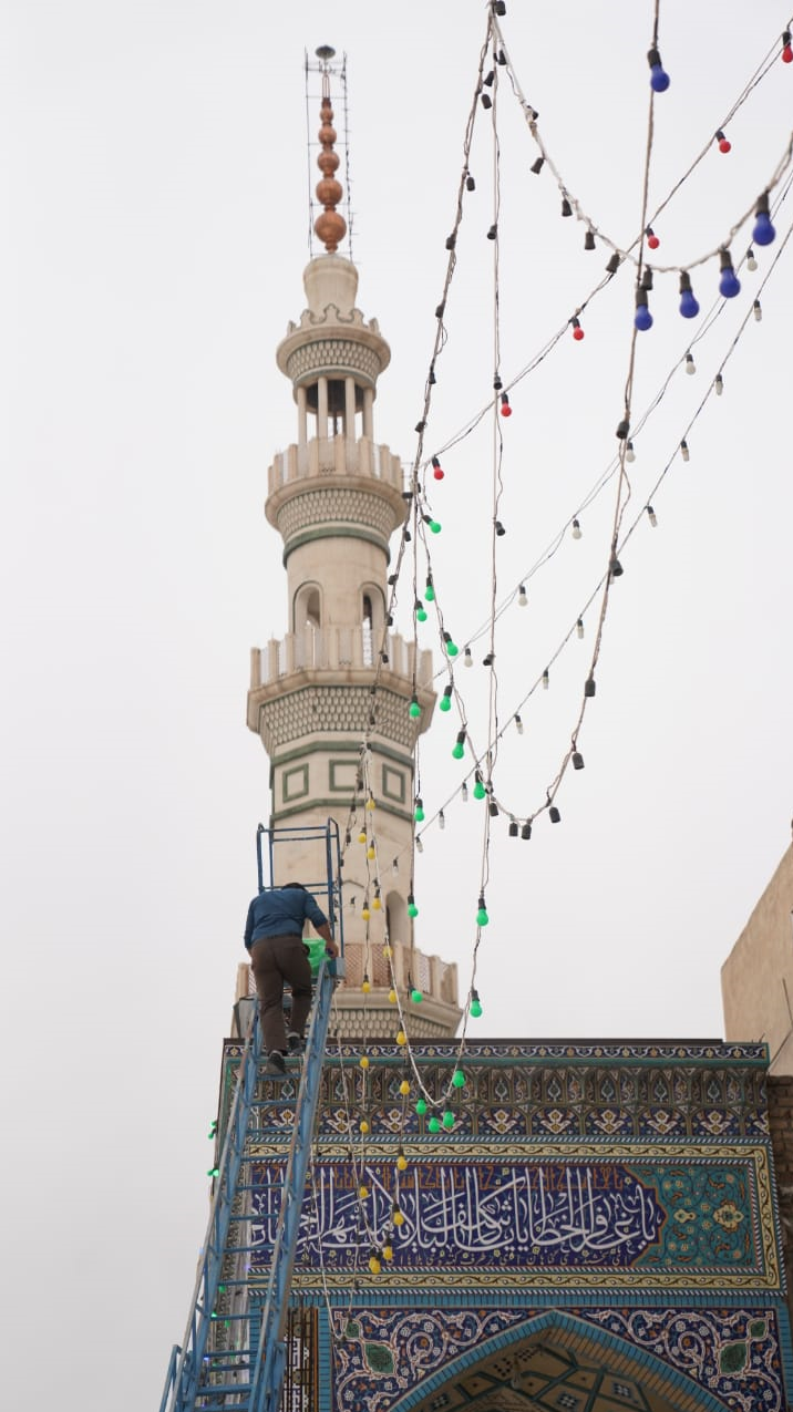 جمکران در آستانه نیمه‌شعبان آذین‌بندی شد+عکس