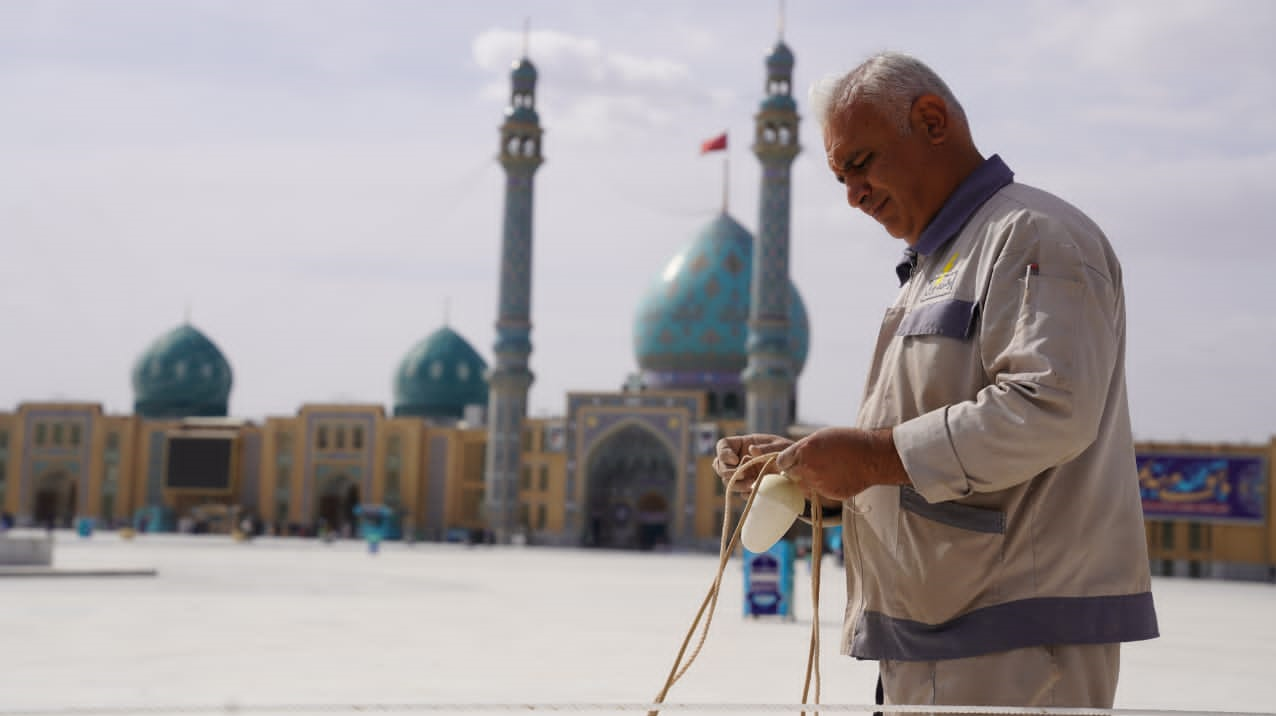 جمکران در آستانه نیمه‌شعبان آذین‌بندی شد+عکس