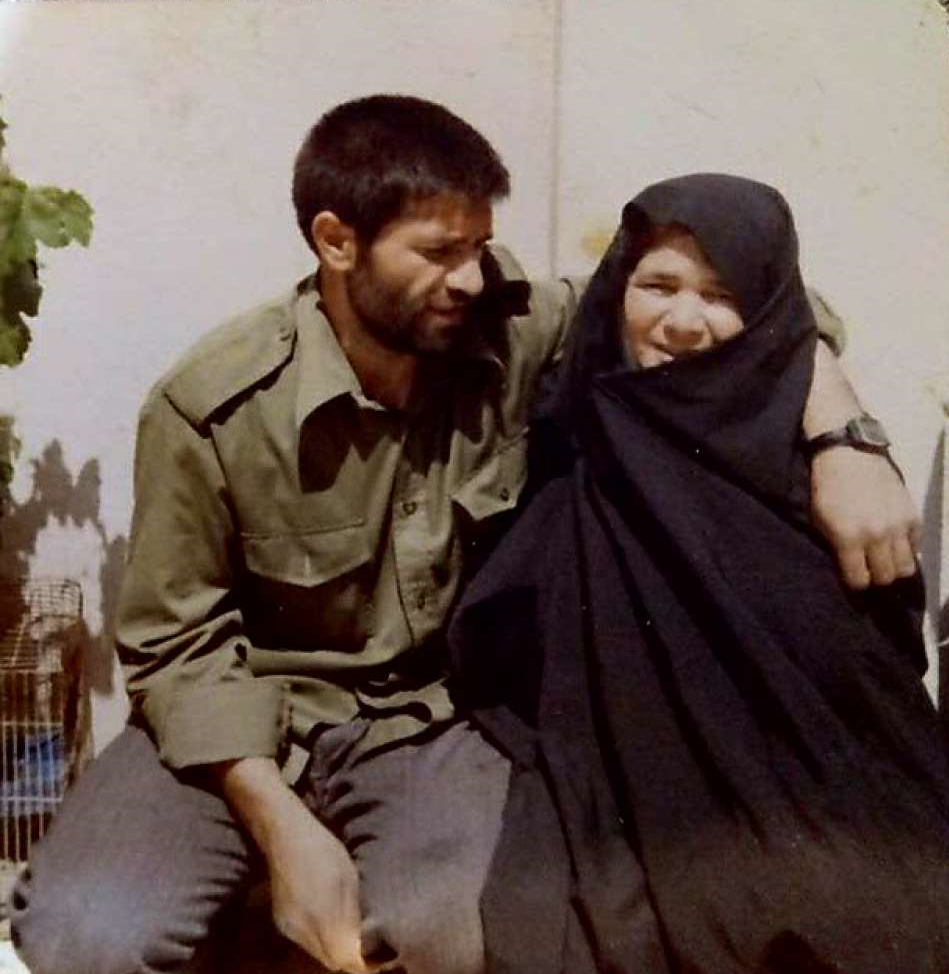 شهید باکری به خاطر کدام شهدا عقب نشینی نکرد؟