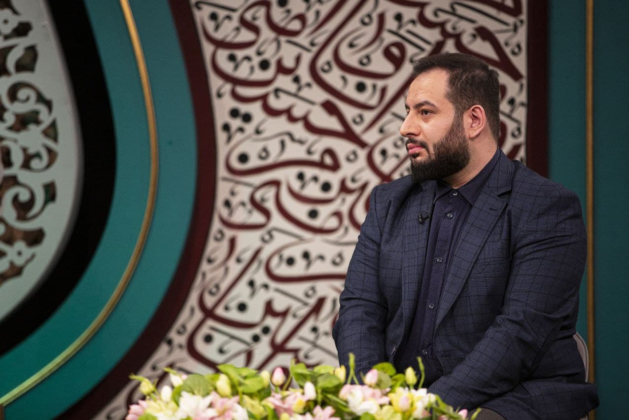 هوشیار: خواندن در استودیو، خوانندگی است نه مداحی/ پرئی: مکان خواندن تعیین‌کننده نیست