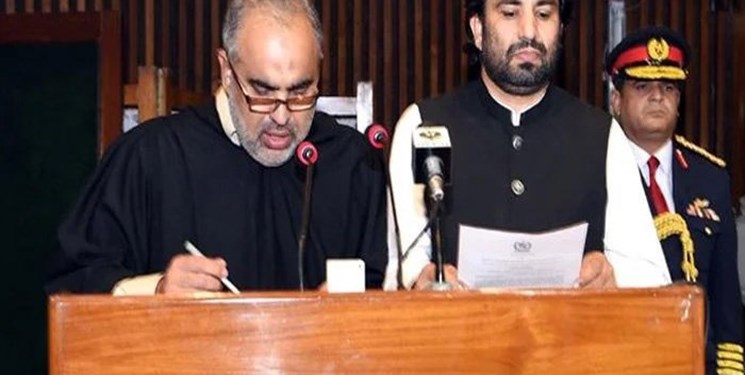استعفای رئیس و معاون پارلمان پاکستان؛ آغاز رأی‌گیری برای «عدم اعتماد» به دولت