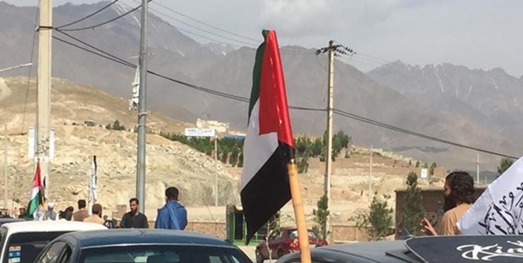 افغانستان| جوانان در روز قدس با برپایی راهپیمایی پرچم فلسطین را در کابل به‌اهتزاز درآوردند