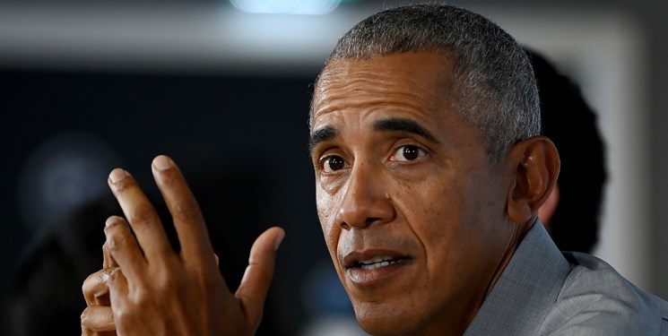 اوباما: فضای مجازی کاربران را به سمت اشتباه سوق می‌دهد