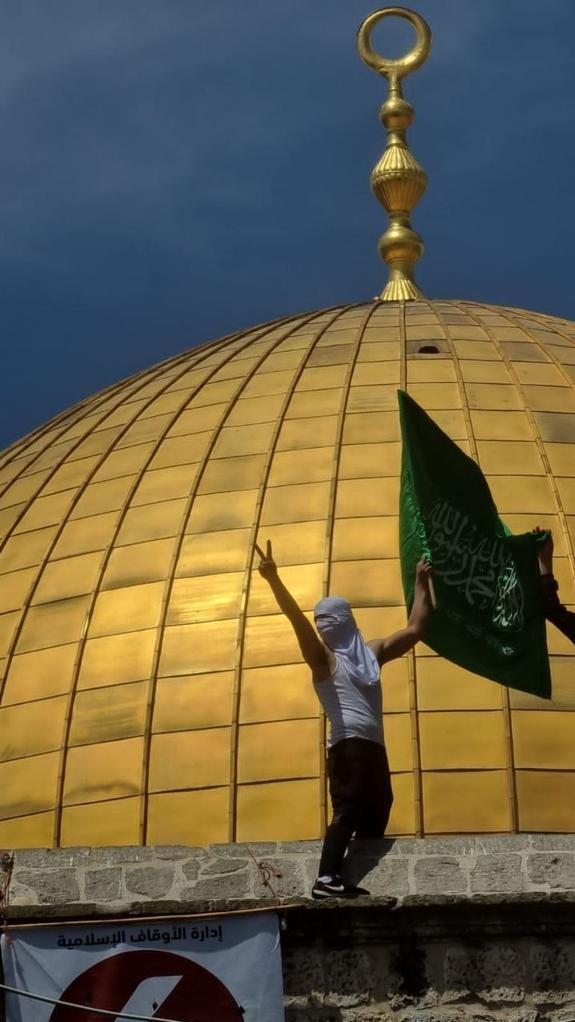 تجمع دهها هزار فلسطینی در مسجدالاقصی با شعار «خیبر خیبر یا یهود..»+فیلم