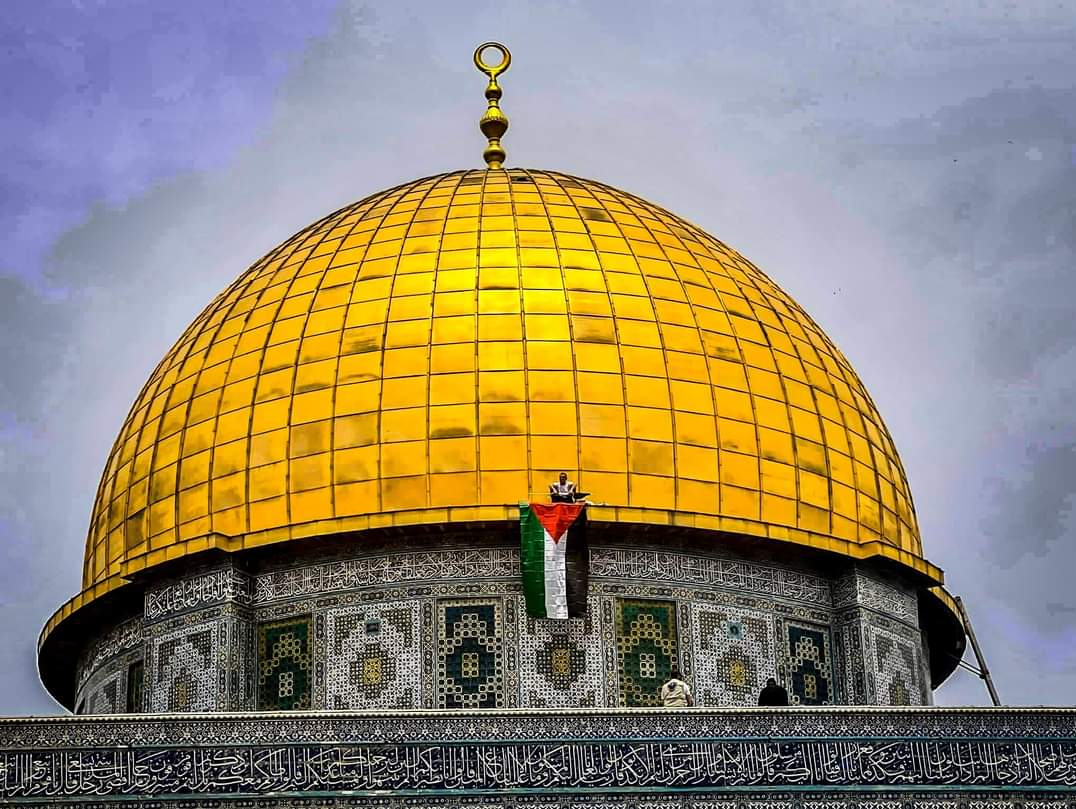 تجمع دهها هزار فلسطینی در مسجدالاقصی با شعار «خیبر خیبر یا یهود..»+فیلم