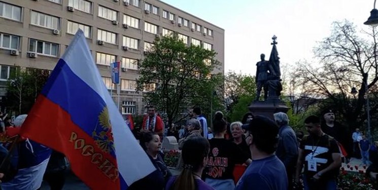 تجمع چند هزار نفری در حمایت از روسیه در صربستان
