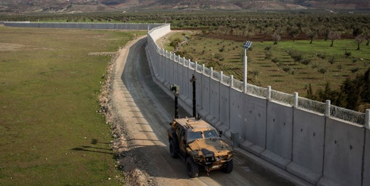 ترکیه: ساخت دیوار مرزی با ایران یک سال دیگر خاتمه می‌یابد