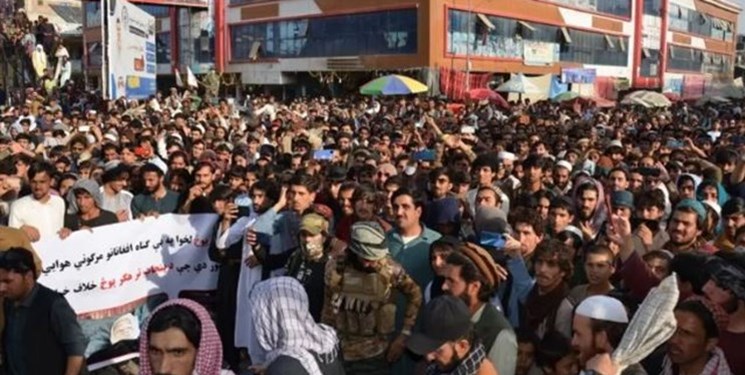 تظاهرات ضد پاکستانی شهروندان افغان در اروپا و اسلام‌آباد
