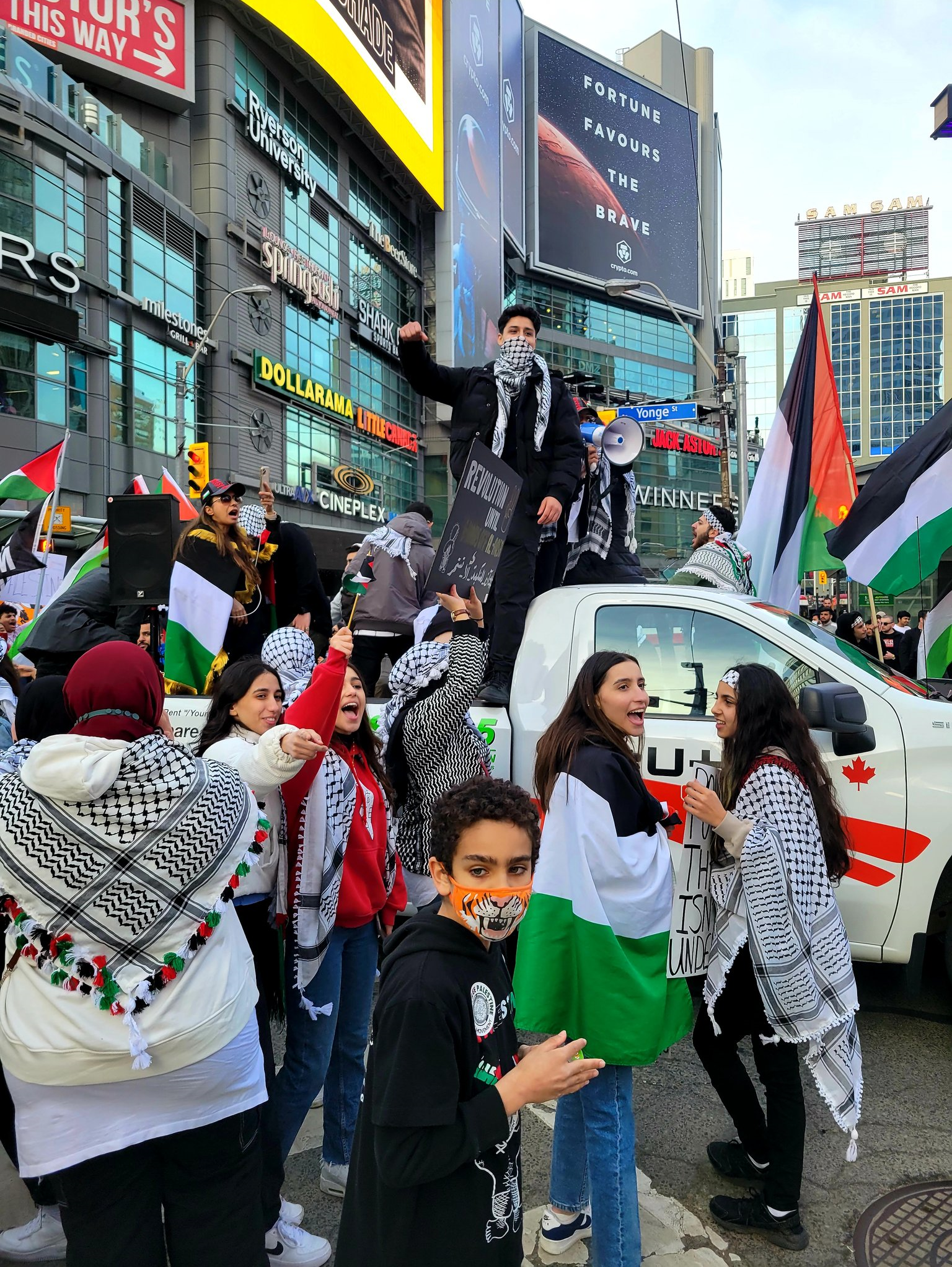 جهان خواستار توقف جنایات صهیونیست‌ها در مسجدالأقصی شد+فیلم