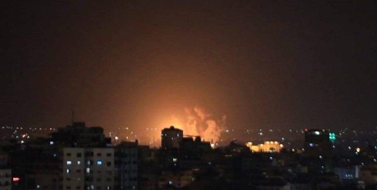 حمله توپخانه‌ها و جنگنده‌های صهیونیستی به نوار غزه+ عکس و فیلم