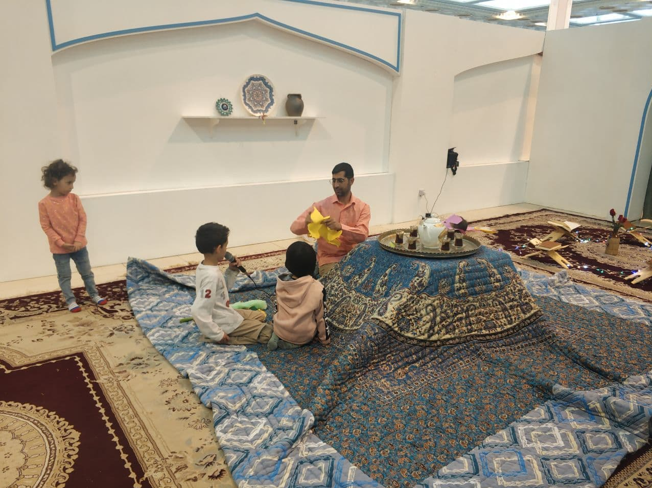 در نمایشگاه قرآن به جلسه سنتی و خانگی قرآن بروید+تصاویر