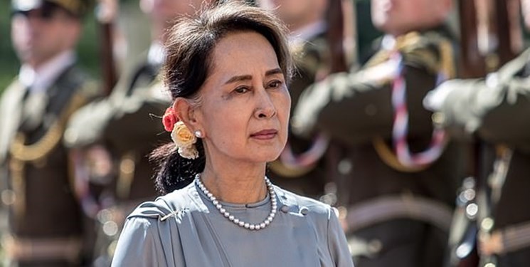 رهبر مخلوع میانمار به ۵ سال حبس محکوم شد