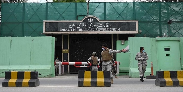 سفارت ایران در کابل بدرفتاری سازماندهی شده با اتباع افغانستانی را رد کرد