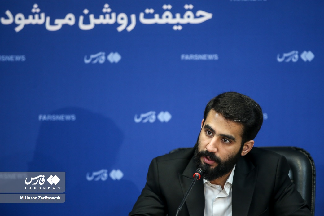 مداحی که با زاویه دید و سن متفاوت، امتداد کار پدر است/ حسین طاهری: ظرفیت استودیوخوانی با زیاده‌روی‌ها از بین رفت