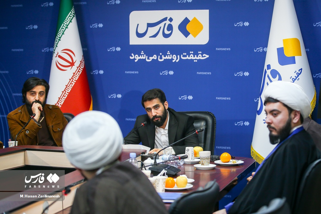 مداحی که با زاویه دید و سن متفاوت، امتداد کار پدر است/ حسین طاهری: ظرفیت استودیوخوانی با زیاده‌روی‌ها از بین رفت