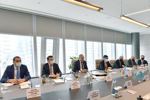 همکاری‌های  ترانزیتی قزاقستان و آذربایجان گسترش می‌یابد