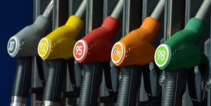 کمبود بنزین در مکزیک با هجوم رانندگان آمریکایی